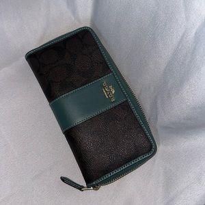Coach wallet